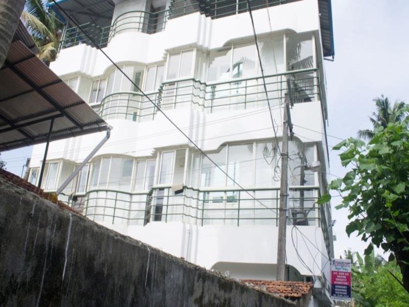 Globe Trotters Inn Kochi Exterior photo