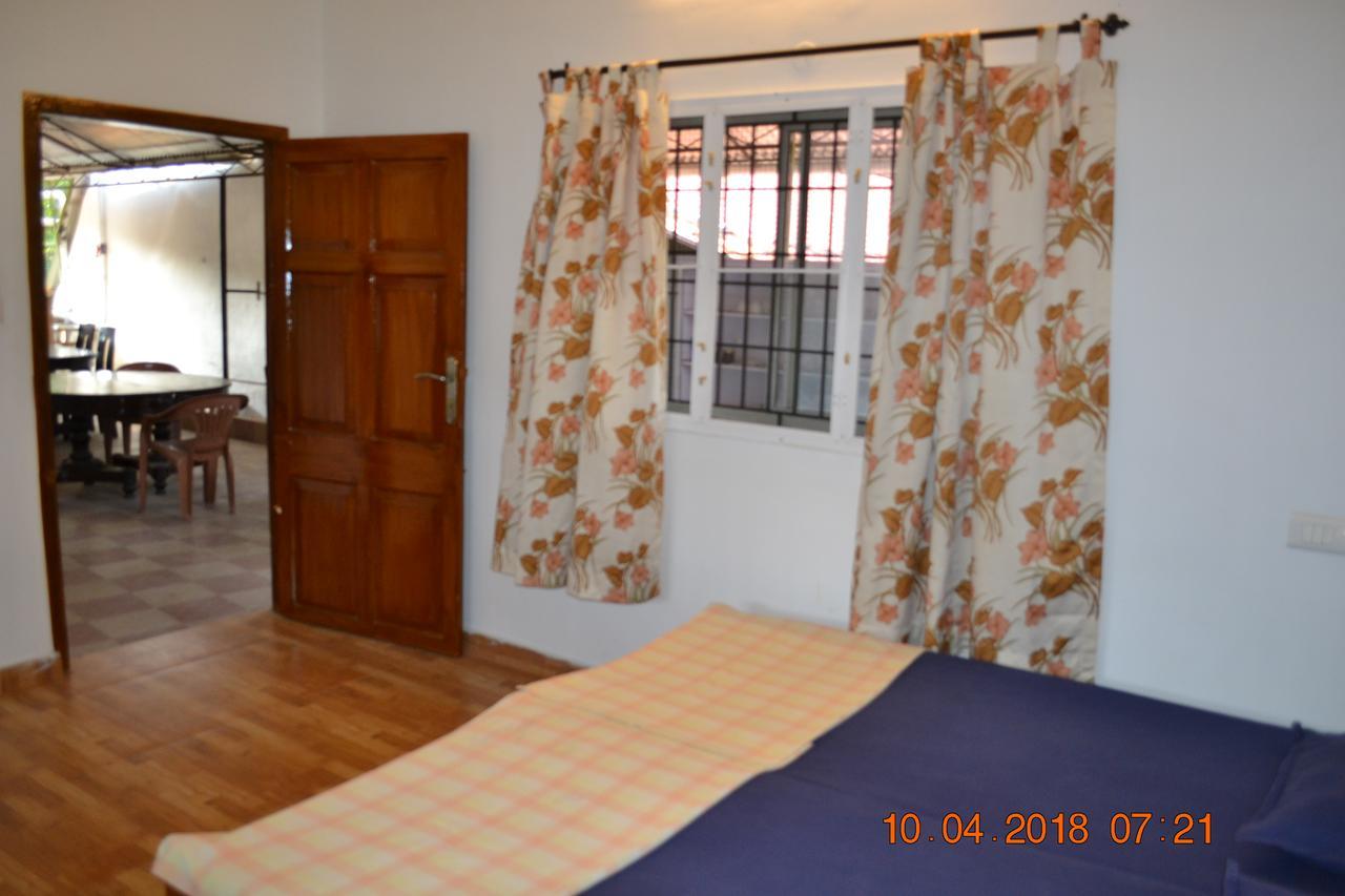 Globe Trotters Inn Kochi Exterior photo